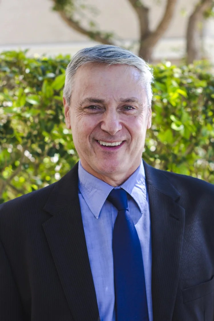 Dr. Daniel G. Herrera, MD, PhD